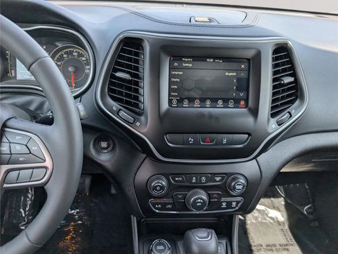 Used 2021 Jeep Cherokee Latitude Lux AWD/4WD image 17