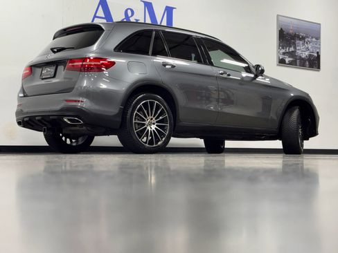 Used 2017 Mercedes-Benz GLC 300 image 4