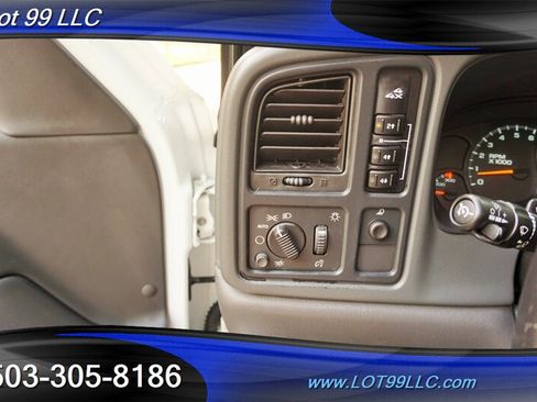 Used 2006 Chevrolet Silverado 2500 LT AWD/4WD image 22