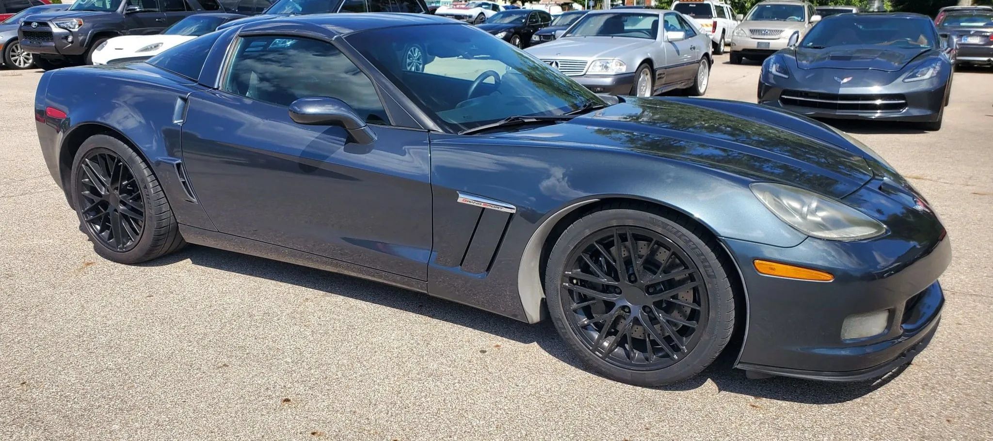 Used 2011 Chevrolet Corvette Grand Sport RWD image 3