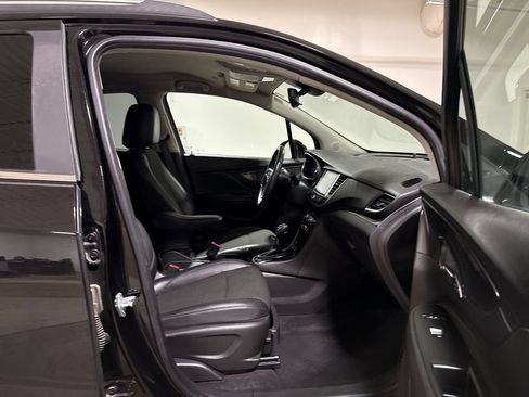 Used 2019 Buick Encore Preferred w/ Safety Package FWD image 21