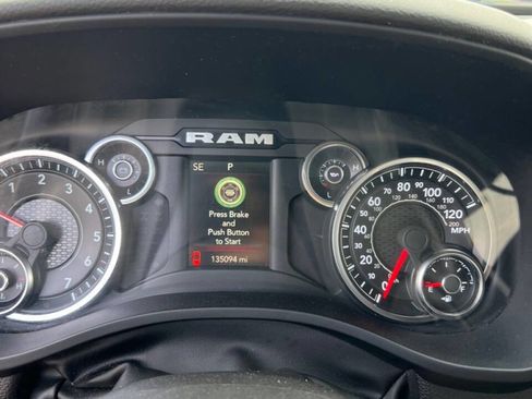 Used 2023 RAM 1500 Big Horn AWD/4WD image 12