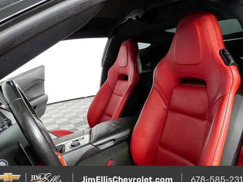 Used 2017 Chevrolet Corvette Stingray Coupe w/ 1LT image 5