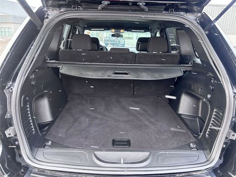 Used 2021 Jeep Grand Cherokee Laredo w/ Security & Convenience Group image 26