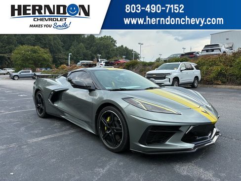 Used 2022 Chevrolet Corvette Stingray Premium Conv w/ Battery Protection Package RWD image 1