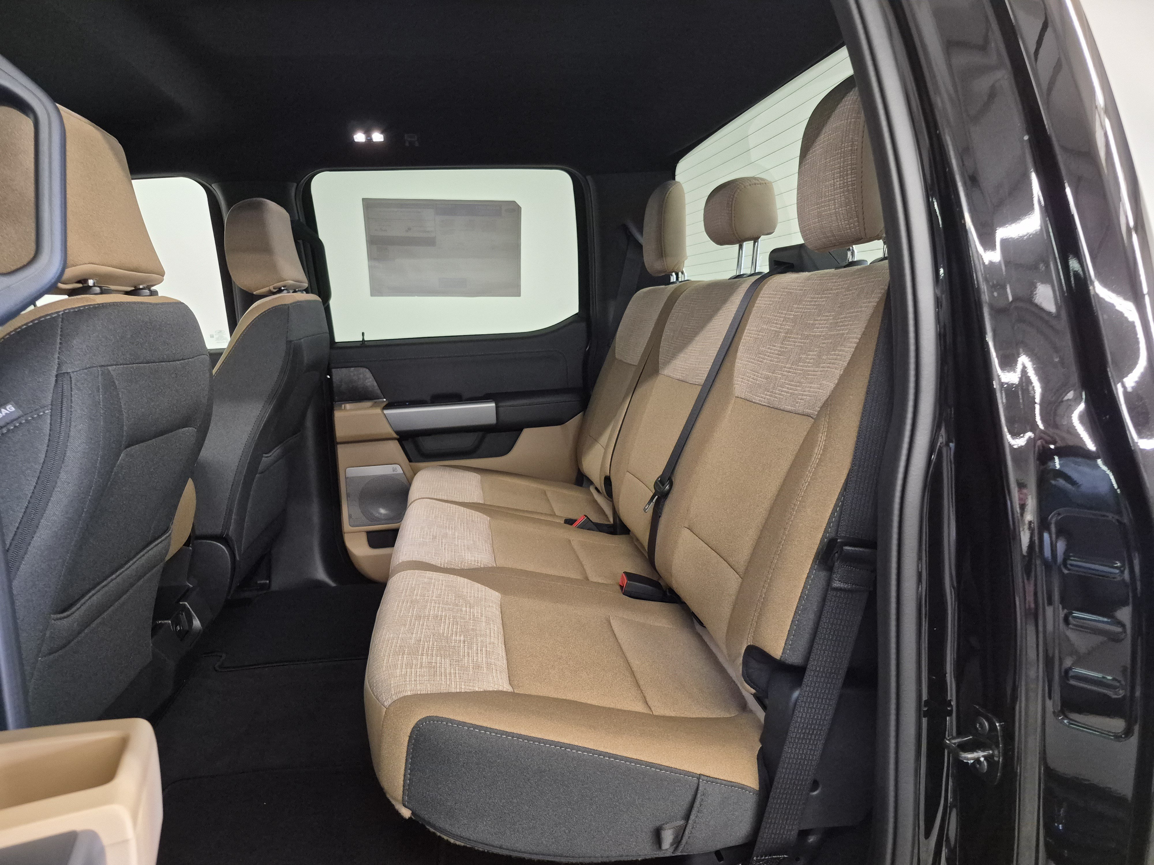 New 2027 Ford F350 XLT w/ XLT Premium Package RWD image 11