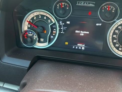 Used 2014 RAM 2500 Laramie w/ HD Snow Plow Prep Group image 31