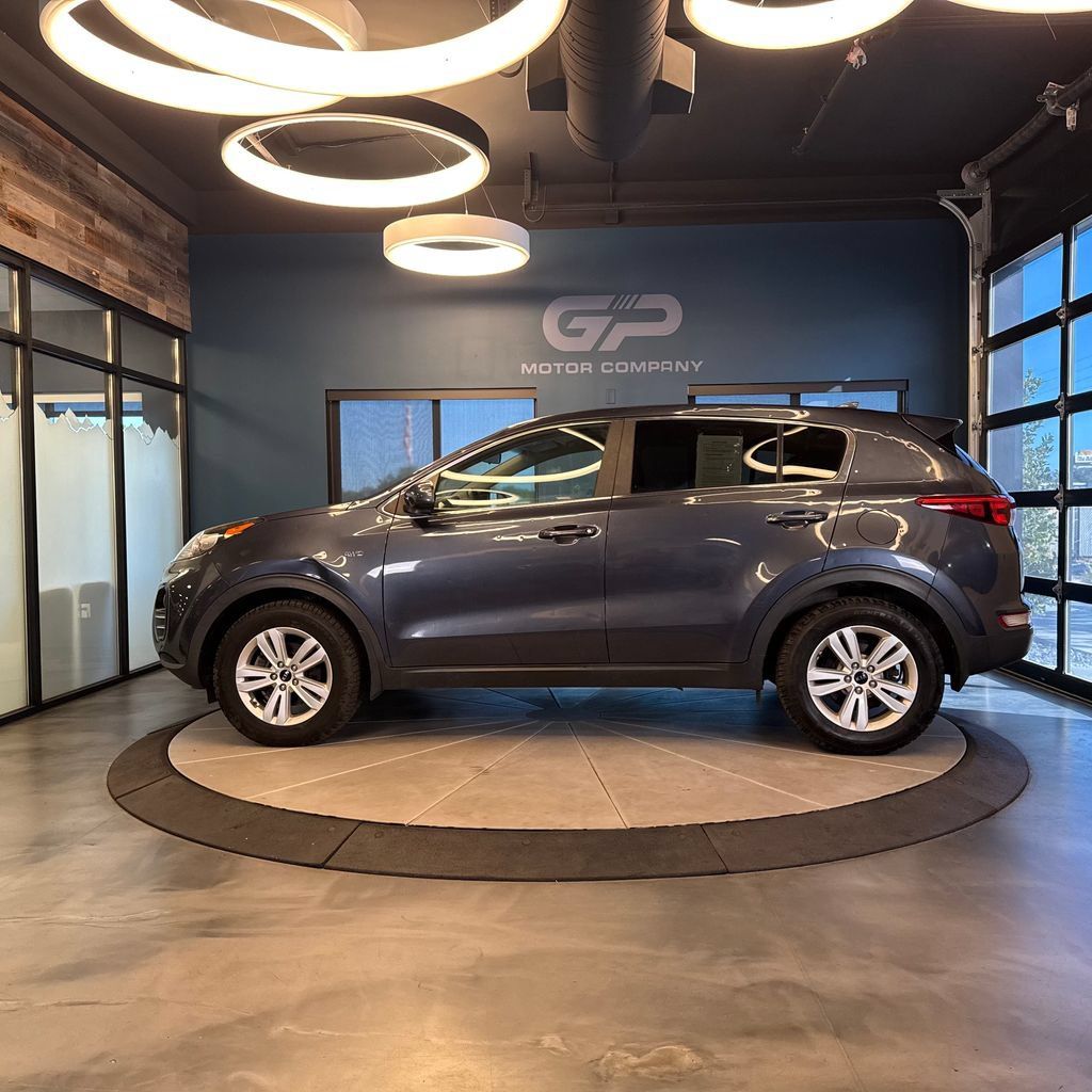 Used 2018 Kia Sportage LX AWD/4WD image 6