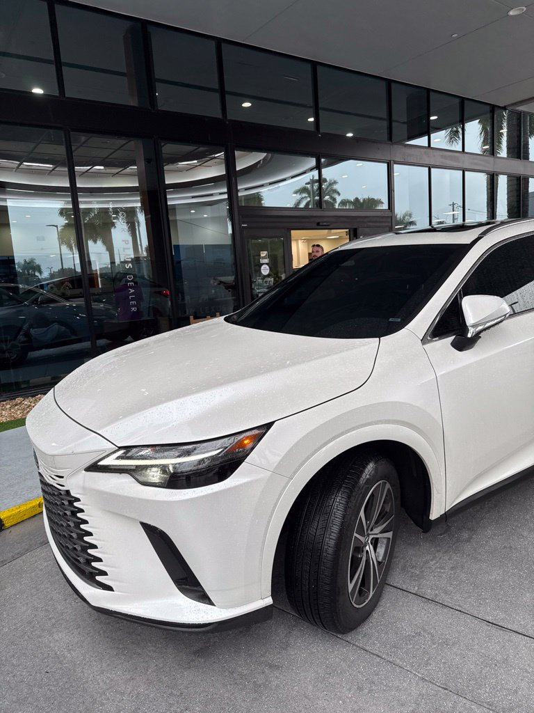 Used 2025 Lexus RX 350 Premium FWD image 4