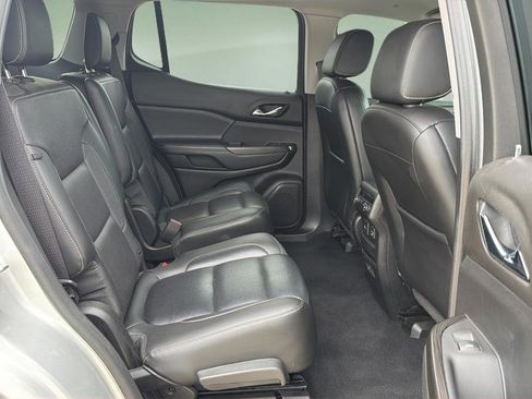 Used 2019 GMC Acadia SLT AWD/4WD image 18