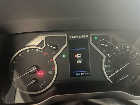 Used 2025 Toyota Tundra SR5 w/ SR5 Premium Package AWD/4WD image 7