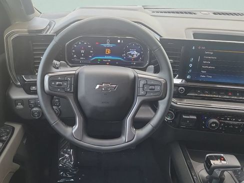 Used 2025 Chevrolet Silverado 1500 ZR2 w/ Technology Package AWD/4WD image 12