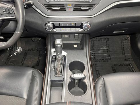 Used 2022 Nissan Altima 2.5 SR FWD image 13