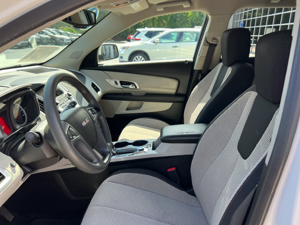 Used 2017 GMC Terrain SLE FWD image 8