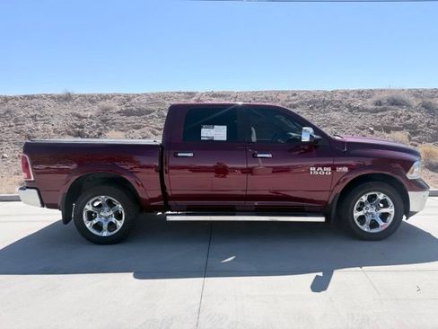 Used 2018 RAM 1500 Laramie w/ Convenience Group AWD/4WD image 4