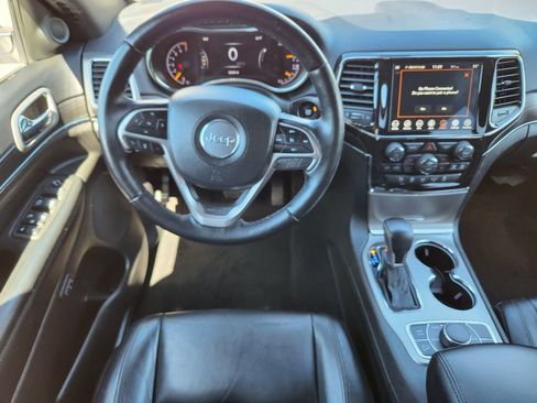 Used 2022 Jeep Grand Cherokee Limited AWD/4WD image 30