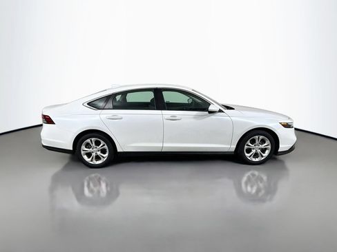 Used 2023 Honda Accord LX image 8