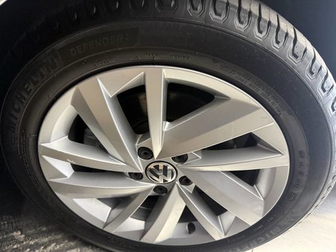 Used 2018 Volkswagen Passat 2.0T SE image 30