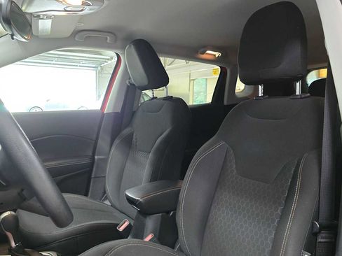 Used 2018 Jeep Compass Sport w/ Tech Group FWD image 21