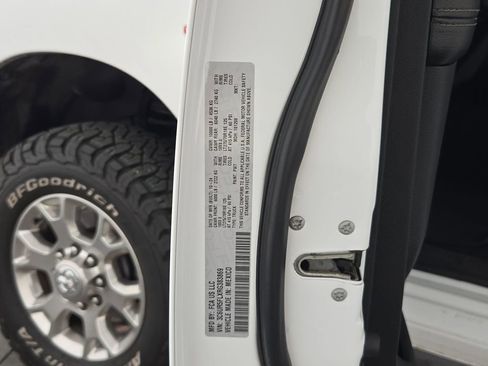 Used 2024 RAM 2500 Laramie image 40