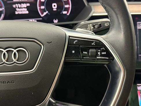 Used 2022 Audi e-tron Premium w/ Convenience Plus Package image 26