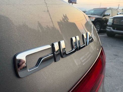 Used 2018 Alfa Romeo Giulia Ti image 10