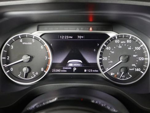 Used 2023 Nissan Rogue SV FWD image 11