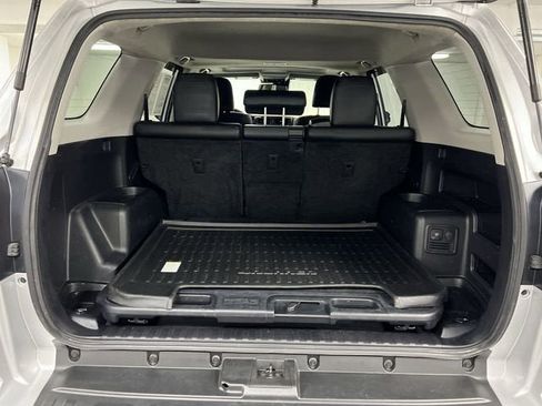 Used 2021 Toyota 4Runner Venture w/ Moonroof Package image 27