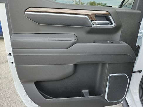 New 2025 Chevrolet Silverado 1500 LT Trail Boss w/ LT Trail Boss Premium Package AWD/4WD image 28