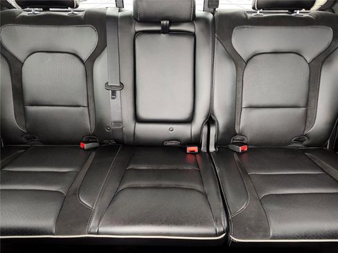 Used 2023 RAM 1500 Laramie AWD/4WD image 28