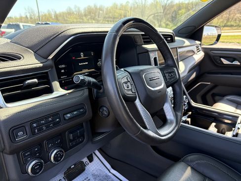 Used 2024 GMC Yukon Denali w/ Denali Reserve Package AWD/4WD image 31