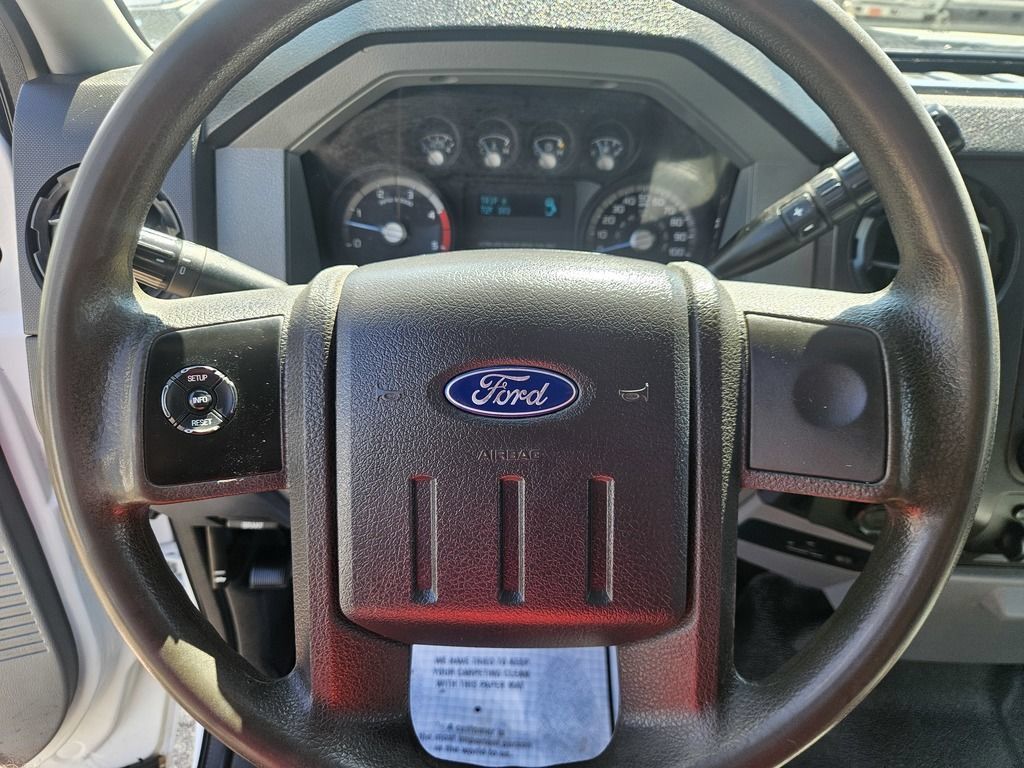 Used 2011 Ford F450 XL w/ High Capacity Trailer Tow Pkg RWD image 17