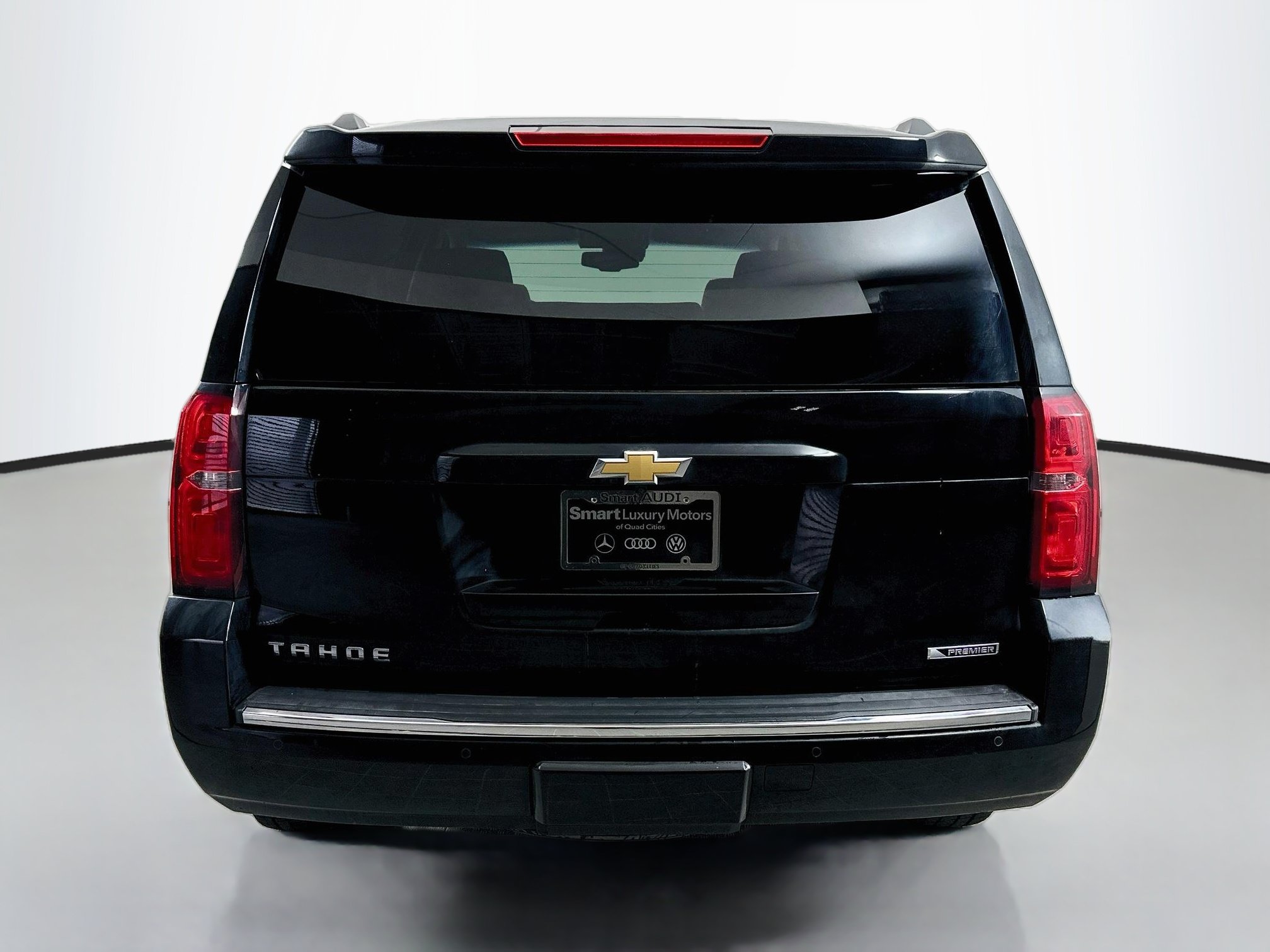 Used 2018 Chevrolet Tahoe Premier AWD/4WD image 6