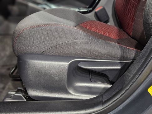 Used 2025 Toyota Corolla SE image 22