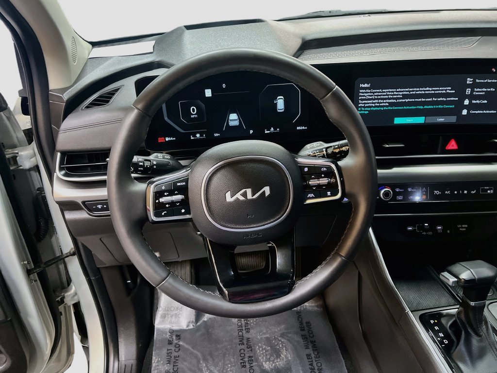 Used 2025 Kia Carnival SX Prestige FWD image 11