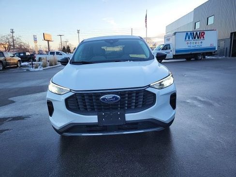 Used 2023 Ford Escape Active image 9