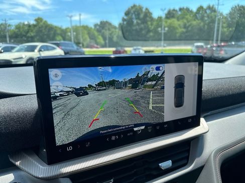 New 2026 Ford Explorer Active w/ Active Comfort Package RWD image 22