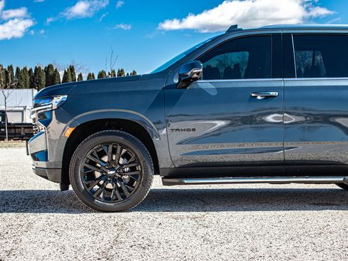 Used 2021 Chevrolet Tahoe LT w/ LT Signature Package AWD/4WD image 40