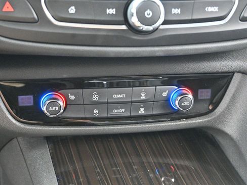 Used 2019 Buick Regal Essence w/ Sights and Sounds Package AWD/4WD image 22