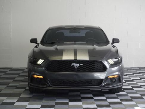 Used 2015 Ford Mustang EcoBoost image 9