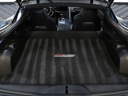 Used 2015 Chevrolet Corvette Z06 w/ 3LZ Preferred Equipment Group image 45