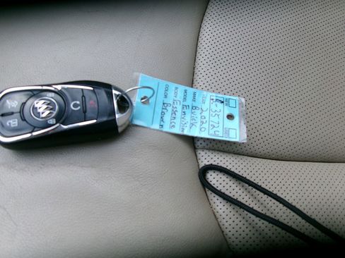 Used 2020 Buick Envision Essence image 18