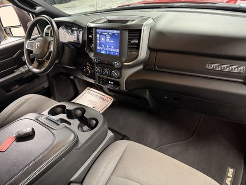 Used 2024 RAM 2500 Big Horn w/ Bed Utility Group image 7