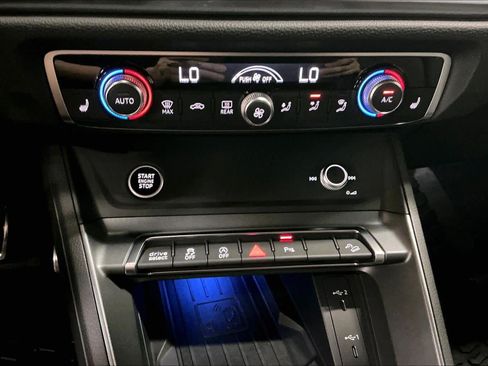 Certified 2025 Audi Q3 2.0T Premium Plus w/ Premium Plus Package image 35