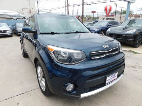 Used 2018 Kia Soul + w/ Audio Package image 1