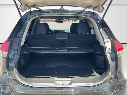Used 2018 Nissan Rogue S AWD/4WD image 23