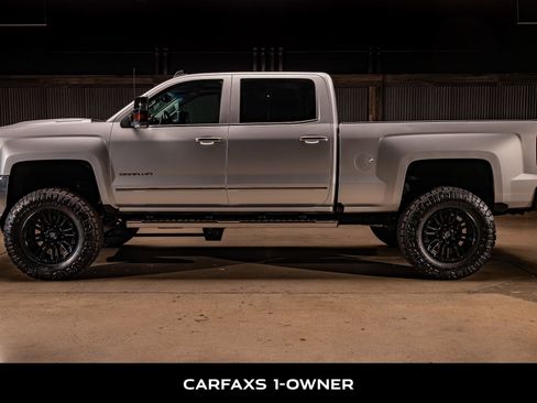 Used 2019 Chevrolet Silverado 2500 LTZ w/ Duramax Plus Package AWD/4WD image 6