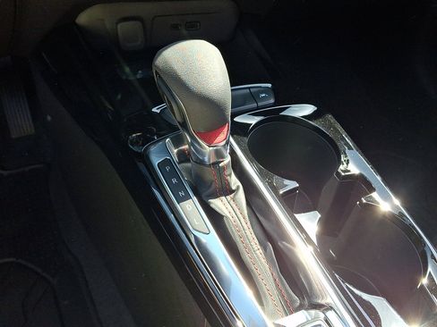 New 2026 Chevrolet Trax RS w/ Sunroof Package FWD image 11