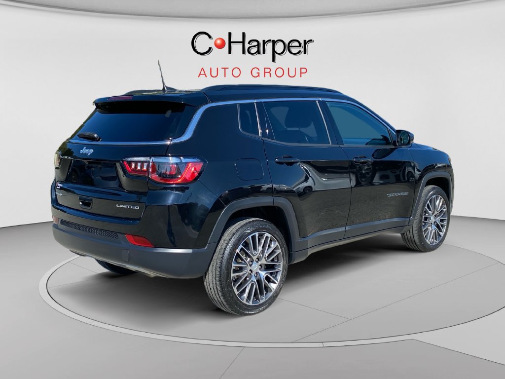 Used 2023 Jeep Compass Limited AWD/4WD image 3