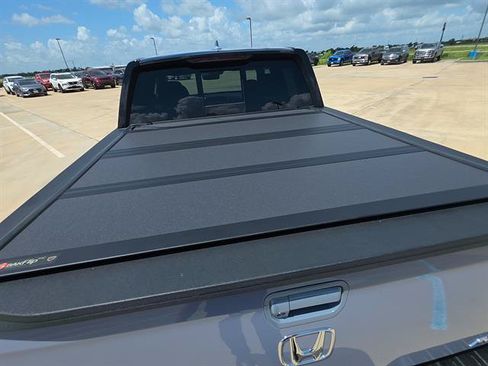 Used 2022 Honda Ridgeline Black Edition image 9